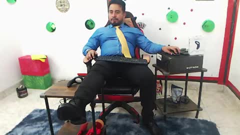Kaleth online show from May 8, 8:08 am