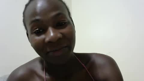 Snapshot of kalierkinky chatting on December 16, 6:32 am kalierkinky online show from December 16, 6:32 am