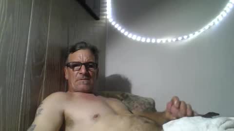 kalifornia91666 online show from November 17, 5:46 am