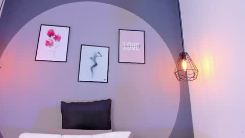 Carolina   online show from February 17, 8:47 pm