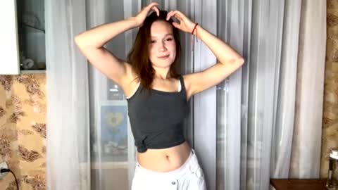 Kallie online show from November 17, 3:18 pm