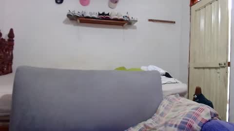 kamenov00 online show from October 29, 5:25 pm