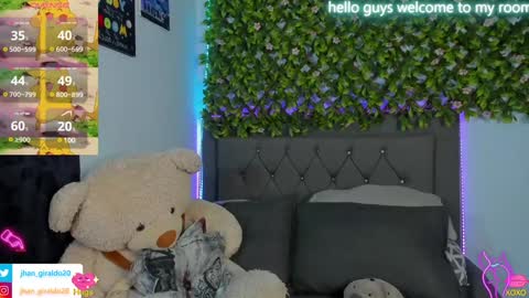 Snapshot of kami_22 chatting on December 1, 4:40 pm camilo independent model online show from December 1, 4:40 pm