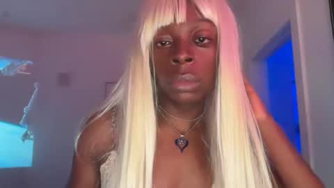 Snapshot of kamikazi777 chatting on November 4, 8:46 am kamikazi777 online show from November 4, 8:46 am