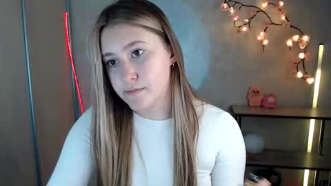 kamilla_love_ online show from June 1, 12:29 pm