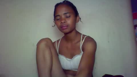 kamillah69 online show from November 15, 6:55 am