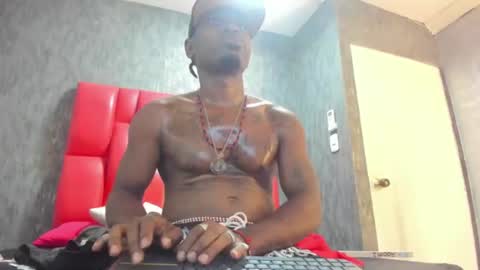 K A M I LO online show from June 26, 4:50 am