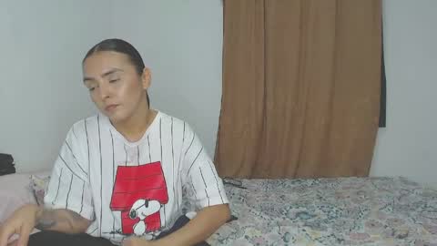 kammy   y   camila online show from June 4, 2:39 am
