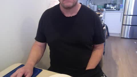 Cam with Me Vixens DM me online show from April 11, 2:21 pm