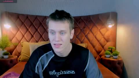 Snapshot of kane_wolfs chatting on October 4, 2:15 pm Kane online show from October 4, 2:15 pm