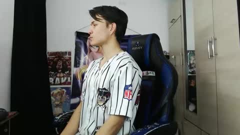 andres online show from February 26, 12:15 pm