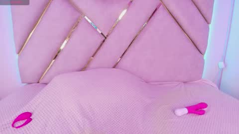 Snapshot of kanela_miller_ chatting on October 3, 12:13 pm Cami online show from October 3, 12:13 pm