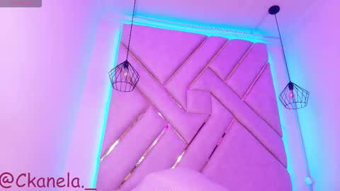 Snapshot of kanela_miller_ chatting on October 12, 12:26 pm Cami online show from October 12, 12:26 pm