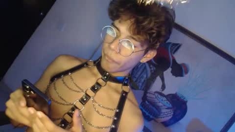 Kaori Matsui online show from November 3, 5:20 am