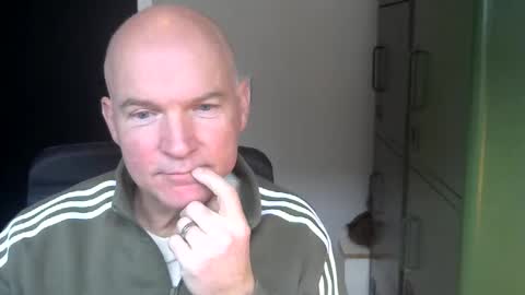 Snapshot of kapitein_rob chatting on December 21, 12:49 pm Robbie online show from December 21, 12:49 pm