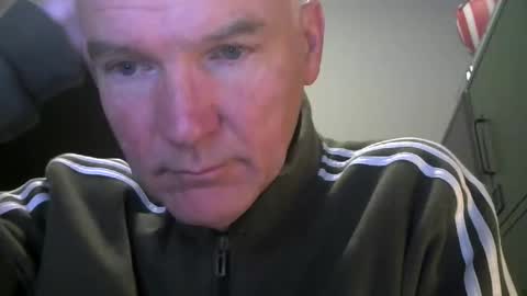 Robbie online show from November 18, 5:45 am