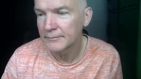 Robbie online show from May 2, 8:19 am