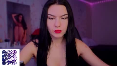 Snapshot of kara_life chatting on March 2, 3:09 am kara_life online show from March 2, 3:09 am