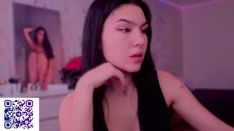 Snapshot of kara_life chatting on March 2, 5:30 am kara_life online show from March 2, 5:30 am