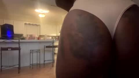 Snapshot of karamelkandy69 chatting on December 19, 3:40 am Karamelkandy69 online show from December 19, 3:40 am