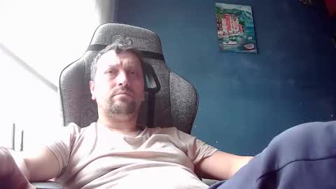 Snapshot of karasimsek54 chatting on January 18, 9:02 am karasimsek54 online show from January 18, 9:02 am