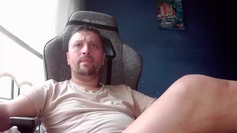 Snapshot of karasimsek54 chatting on April 2, 3:42 pm karasimsek54 online show from April 2, 3:42 pm