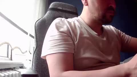 Snapshot of karasimsek54 chatting on April 4, 8:56 am karasimsek54 online show from April 4, 8:56 am