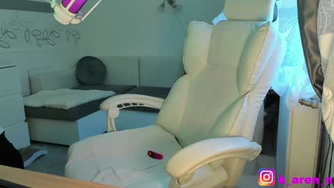 Snapshot of karen0092 chatting on January 30, 1:53 pm karen0092 online show from January 30, 1:53 pm