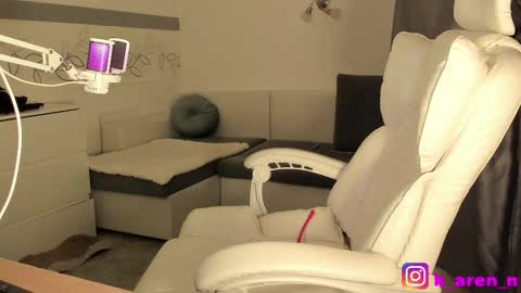 Snapshot of karen0092 chatting on February 17, 4:48 pm karen0092 online show from February 17, 4:48 pm