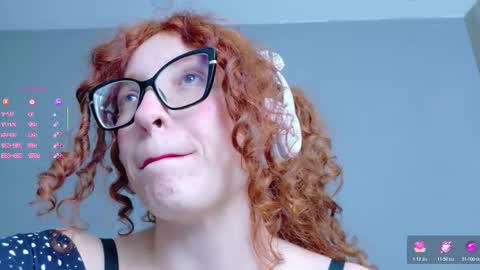 Snapshot of karen_brave chatting on February 5, 11:20 pm karen online show from February 5, 11:20 pm