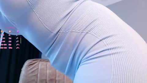 Snapshot of karen_brave chatting on February 12, 10:05 pm karen online show from February 12, 10:05 pm