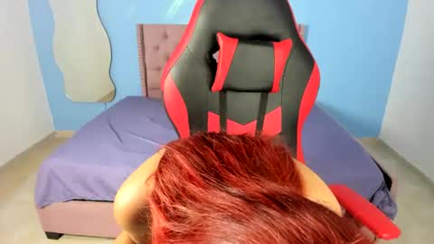 Snapshot of karen_josy chatting on February 10, 5:41 pm karen_josy online show from February 10, 5:41 pm