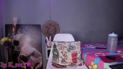 Karen online show from February 14, 8:42 am