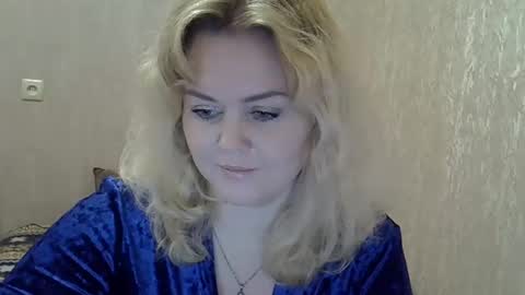 karennelsonx online show from February 14, 3:47 pm
