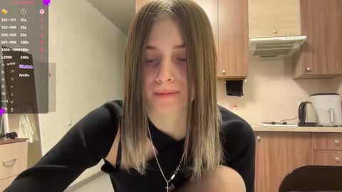 Snapshot of karensimilton chatting on March 3, 3:07 pm May online show from March 3, 3:07 pm