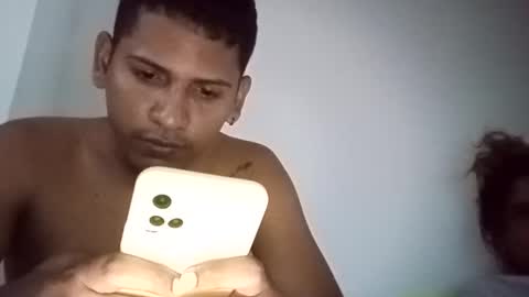 Snapshot of kariina_candy chatting on February 12, 11:09 pm kariina candy and fox online show from February 12, 11:09 pm