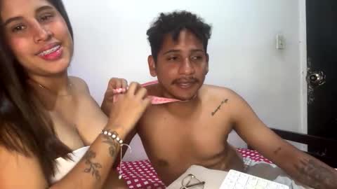 Snapshot of kariina_candy chatting on February 9, 2:59 am kariina candy and fox online show from February 9, 2:59 am