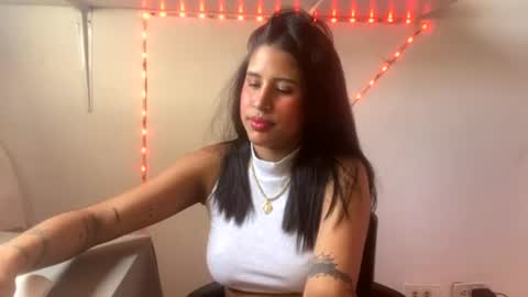 kariina candy and fox online show from June 27, 3:39 pm