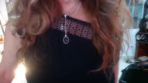 karima_sarabe online show from September 10, 9:15 pm