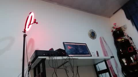 karima_sarabe online show from February 12, 11:11 pm