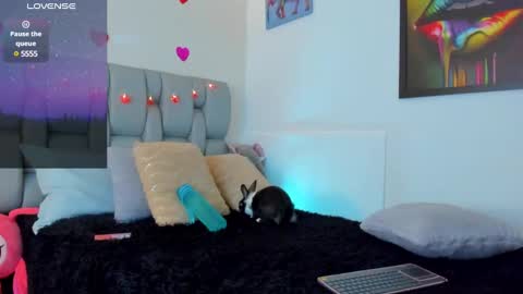 Karin    online show from March 11, 7:04 am