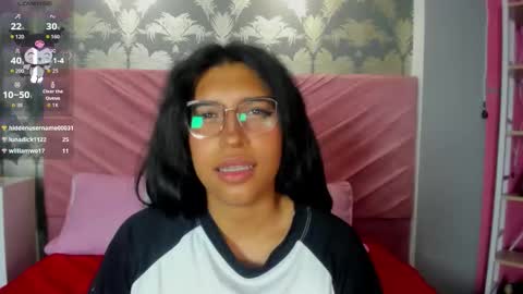 Snapshot of karin_ks chatting on February 3, 6:40 am Karina online show from February 3, 6:40 am