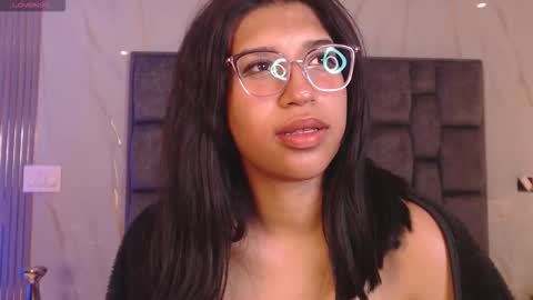 Snapshot of karin_ks chatting on February 15, 8:35 am Karina online show from February 15, 8:35 am