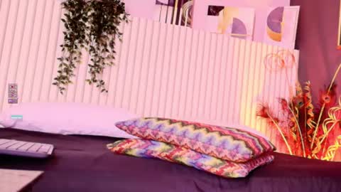 Snapshot of karina_gomez_18 chatting on July 3, 11:16 am Kari online show from July 3, 11:16 am