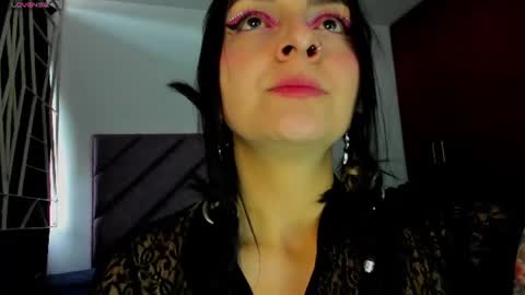 KARINNA  RAVEN online show from July 31, 9:47 pm