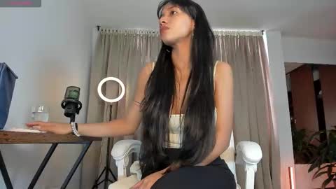 Snapshot of karinnixx chatting on February 24, 7:12 pm Karin online show from February 24, 7:12 pm