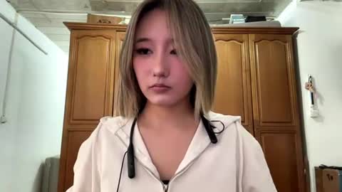 karissagius online show from June 28, 9:04 am