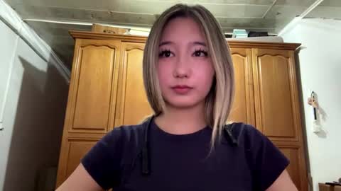 karissagius online show from June 29, 10:15 am