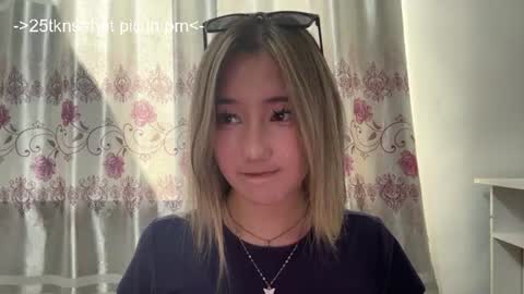 karissagius online show from July 26, 10:11 am