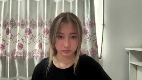 karissagius online show from August 3, 8:13 am